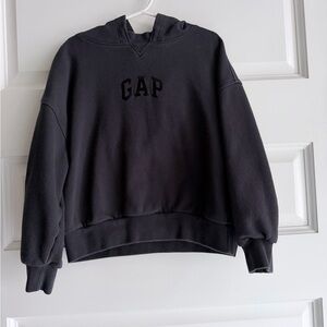 GAP Kids Black Sweater Small 6-7